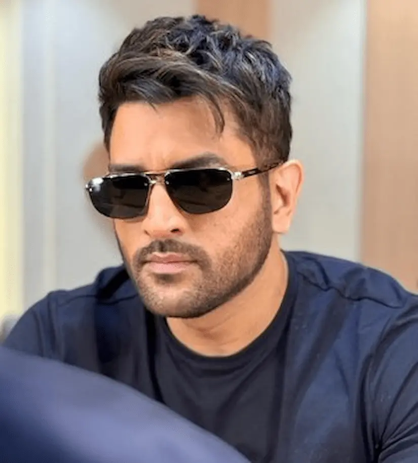 MS Dhoni: ధోనీ స్టన్నింగ్ లుక్స్ చూసారా?