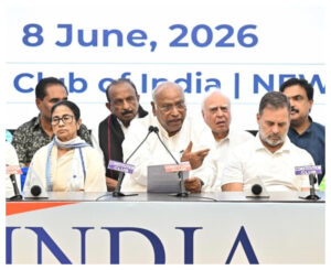 విభేదాలు పక్కనపెట్టి ఒక్కటైన ఇండియా కూటమి నేతలు.. ధర్మేంద్ర ప్రధాన్‌ వెంటనే రాజీనామా చేయాలని డిమాండ్..
