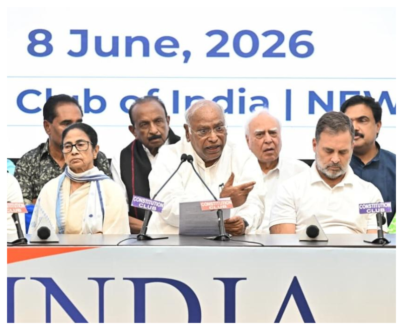 విభేదాలు పక్కనపెట్టి ఒక్కటైన ఇండియా కూటమి నేతలు.. ధర్మేంద్ర ప్రధాన్‌ వెంటనే రాజీనామా చేయాలని డిమాండ్..