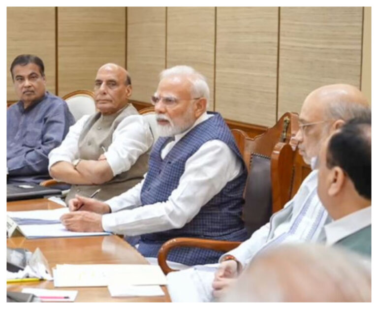 US-ఇరాన్ యుద్ధ ప్రభావం.. రూపాయి పతనాన్ని అడ్డుకునేందుకు కేంద్రం కీలక చర్యలు
