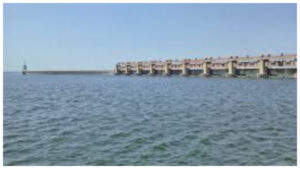 భార్యతో విబేధాలు..తీవ్ర మనస్తాపం.. ఇద్దరు పిల్లలతో నిజాంసాగర్ జలాశయంలోకి దూకి భర్త ఆత్మహత్య..