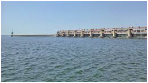 భార్యతో విబేధాలు..తీవ్ర మనస్తాపం.. ఇద్దరు పిల్లలతో నిజాంసాగర్ జలాశయంలోకి దూకి భర్త ఆత్మహత్య..