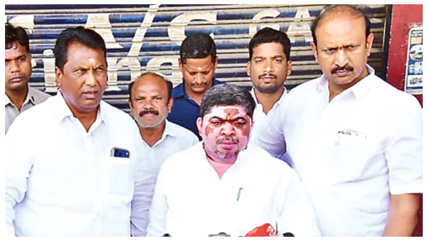 మీ ఆరోపణలు ఆధారాలతో నిరూపిస్తే రాజీనామా చేస్తాం.. హరీశ్‌రావుకు మంత్రులు పొన్నం, అడ్లూరి సవాల్‌