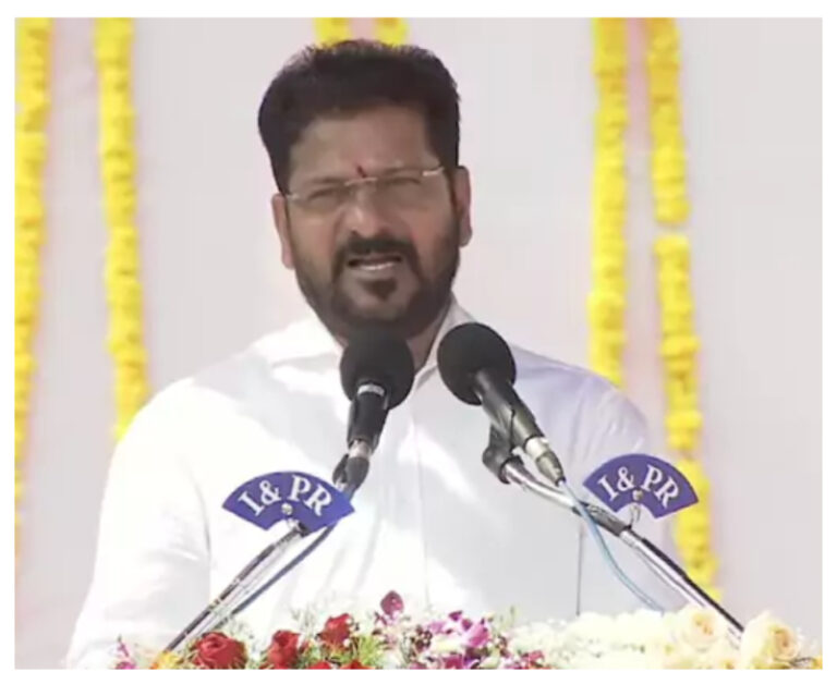 తెలంగాణ భవిష్యత్‌పై సీఎం రేవంత్ రెడ్డి విజన్.. ఆవిర్భావ వేడుకల్లో కీలక ప్రసంగం..