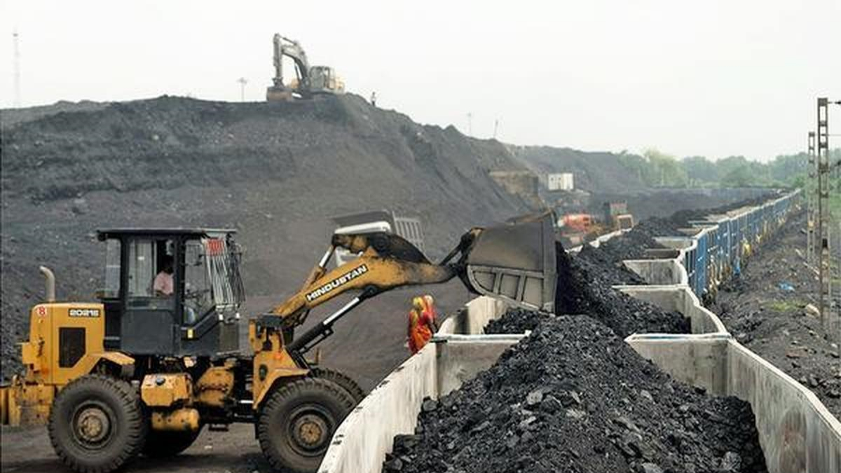 బొగ్గు రంగంలో వేగవంతమైన ప్రైవేటీకరణ