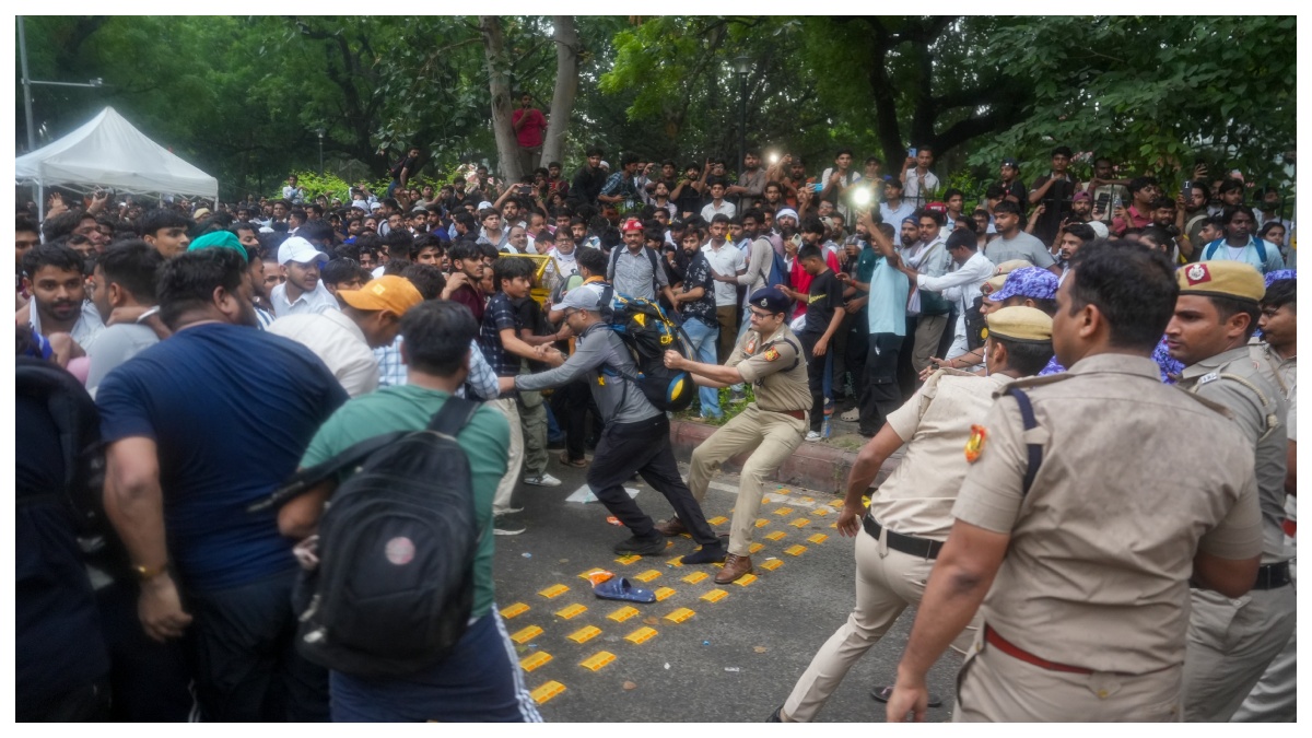 Delhi Protest LIVE: ఢిల్లీలో సీజేపీ ఛలో పార్లమెంట్ ఉద్రిక్తం.. CJP నిరసనకారులపై లాఠీఛార్జ్..టియర్ గ్యాస్ ప్రయోగం..
