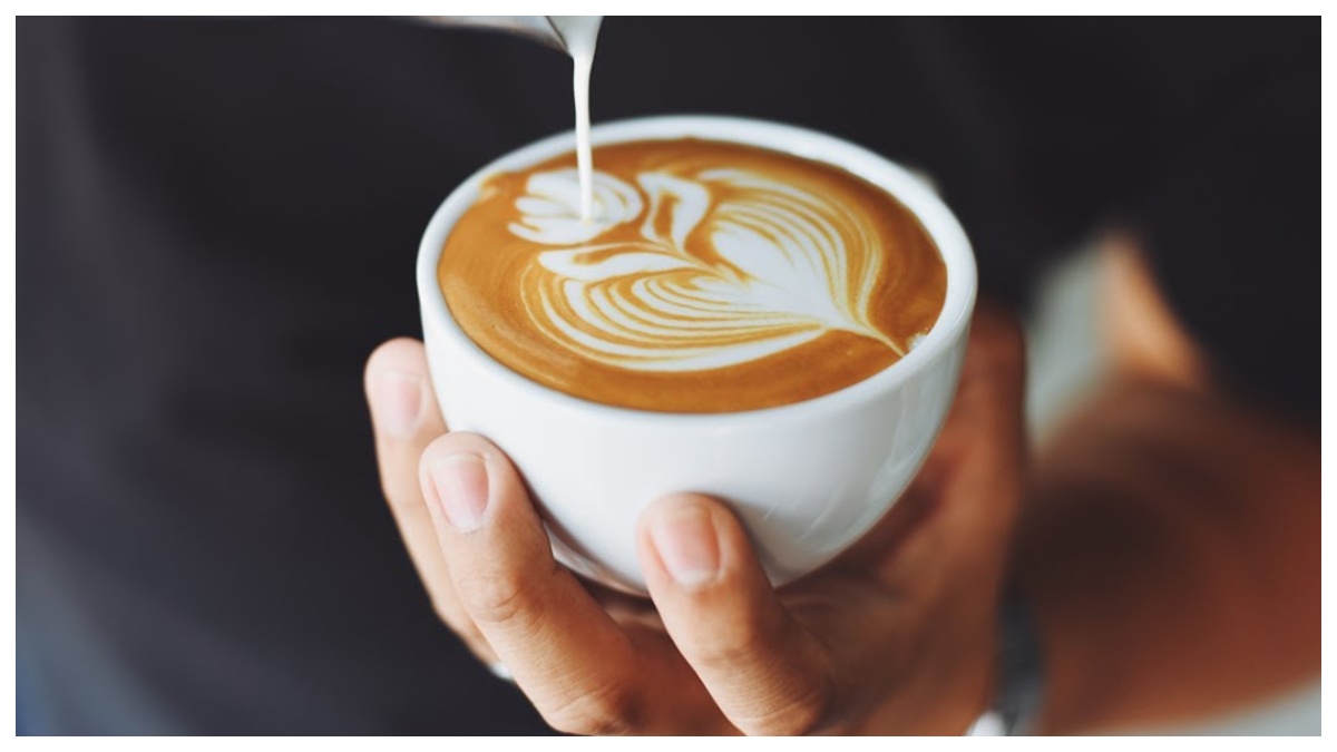 Coffee and Heart Health: కాఫీ తాగే వారికి శుభవార్త.. రోజుకు 5 క‌ప్పుల వ‌ర‌కు కాఫీ తాగ‌డం ఆరోగ్యానికి మంచిదే.. తాజా పరిశోధనలో ఆసక్తికర విషయాలు..
