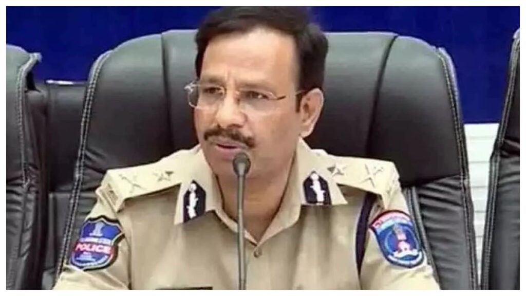 Hyderabad Rain Alert: హైదరాబాద్‌ వాసులారా జాగ్రత్త..రాత్రికి వాన కుమ్ముడే కుమ్ముడు.. అప్రమత్తంగా ఉండాలని సీపీ సజ్జనార్ హెచ్చరిక..