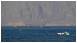 Strait of Hormuz Attack: హార్ముజ్ జలసంధిలో యూఏఈ ట్యాంకర్లపై ఇరాన్ దాడి.. భారత నావికుడు మృతి.. మరో ఆరుమందికి గాయాలు..