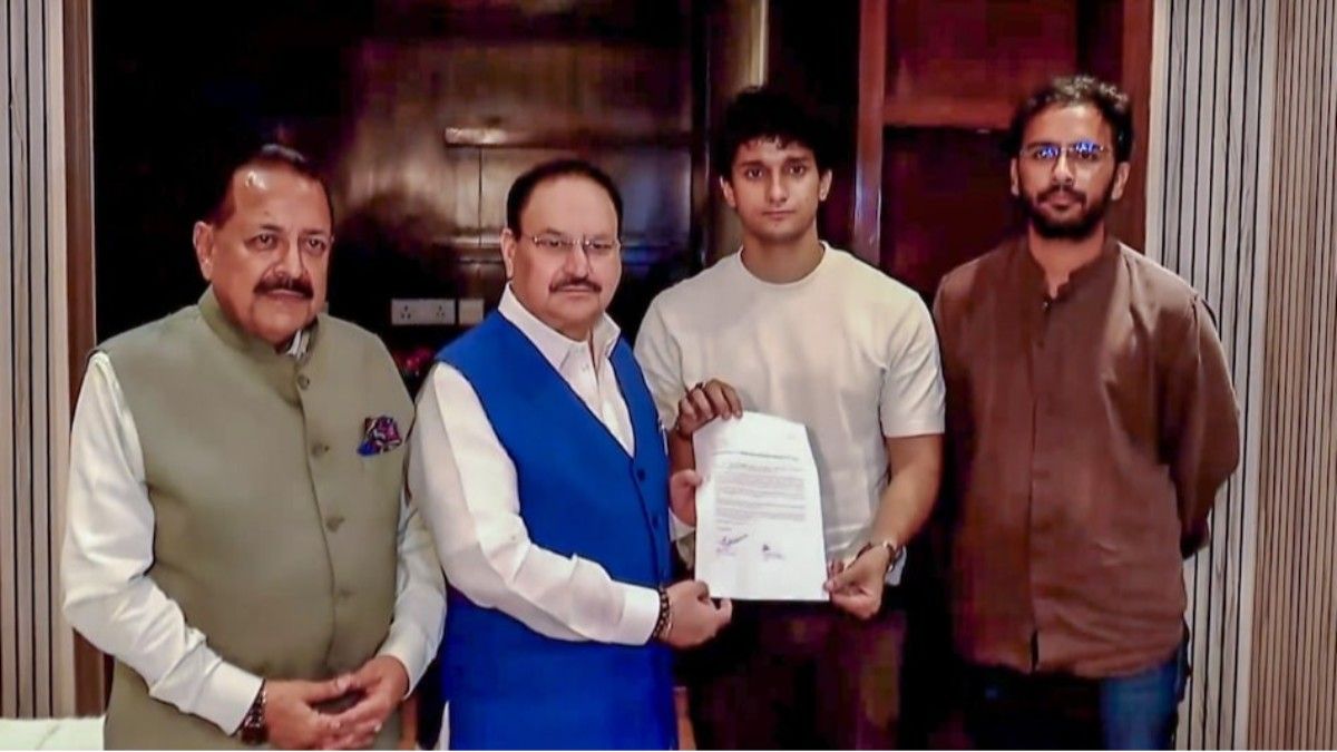 Breaking News: కాక్రోచ్ ల దెబ్బకు దిగొచ్చిన కేంద్రం… CJPతో ముగిసిన కేంద్రమంత్రుల చర్చలు..రేపు మధ్యాహ్నం వరకు కేంద్ర ప్రభుత్వానికి సీజేపీ అల్టిమేటం..