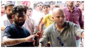 CJP Protest: వీడియో ఇదిగో.. అభిజీత్ దీప్కేపై ఇంక్ చల్లిన మహిళ.. జంతర్‌మంతర్‌ వద్ద తీవ్ర ఉద్రిక్తత.. ఆసుపత్రికి సోనం వాంగ్‌చుక్
