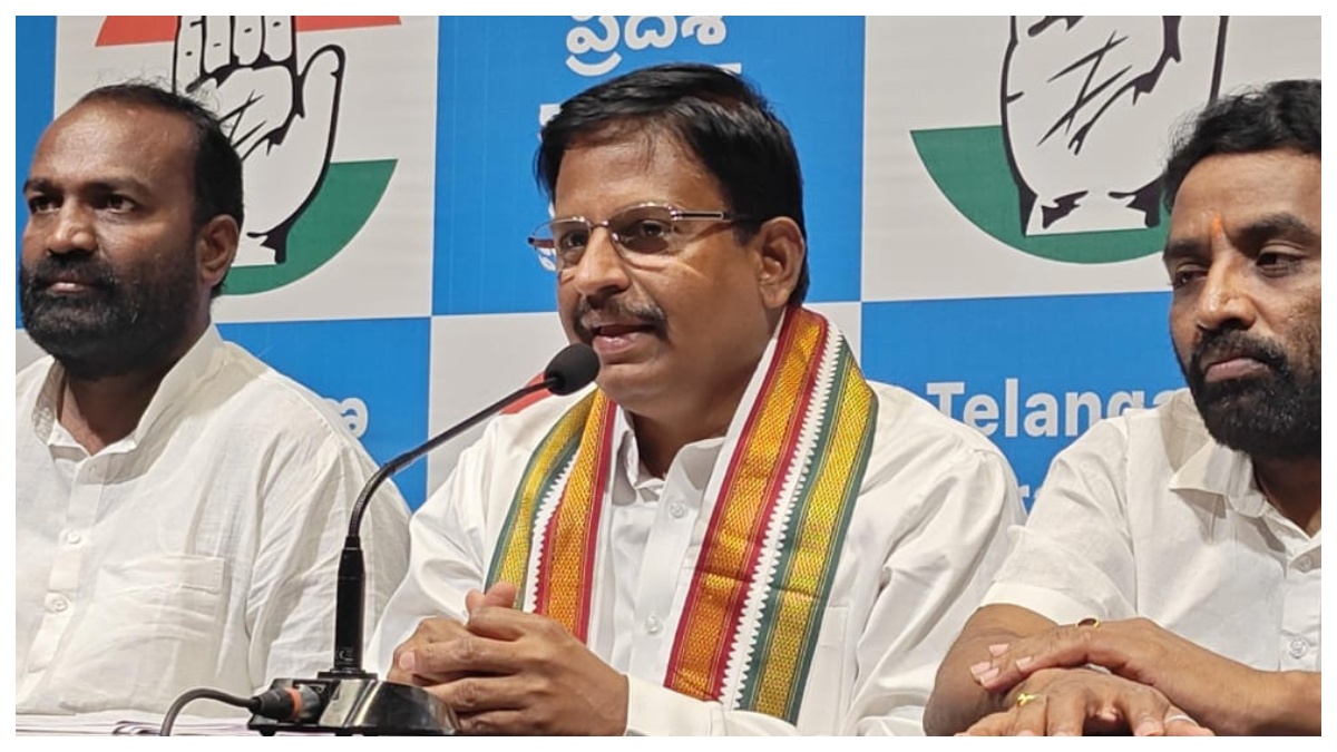 Congress Vs BRS: మనవడి కోసం బయటకు వచ్చిన కేసీఆర్.. తెలంగాణ ప్రజల కోసం ఎందుకు రావడం లేదు.. హరీష్ రావుకు కాంగ్రెస్ కౌంటర్..