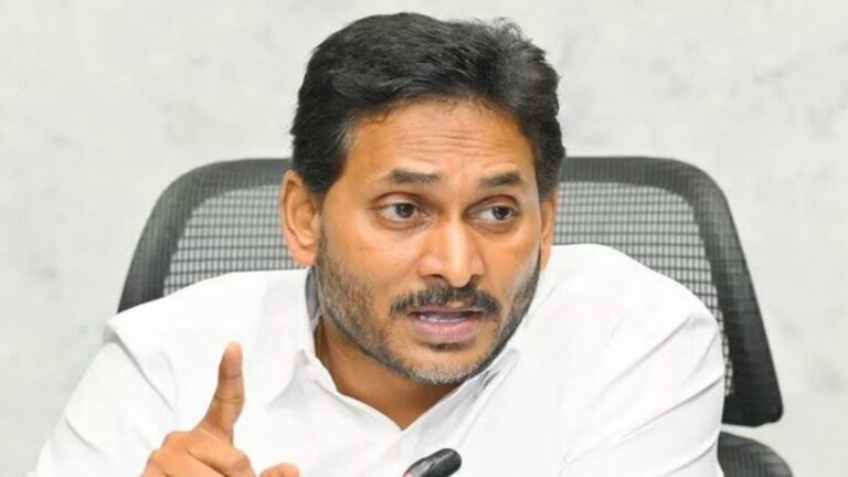 మావిగన్ ను వదలని జగన్…రాజధాని రాజకీయంపై సొంత పార్టీ నేతల్లోనే అసంతృప్తి…