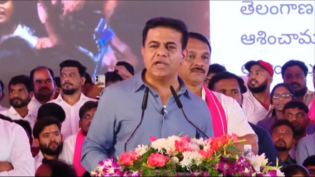 కాంగ్రెస్ ప్రకటించిన యూత్ డిక్లరేషన్ తెలంగాణలో డెత్ డిక్లరేషన్ గా మారింది..యువ సంగ్రామ సభలో కేటీఆర్.. (Video)
