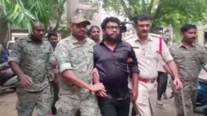ఏపీలో బలంగా డైవర్షన్ పాలిటిక్స్… సోషల్ మీడియా అరెస్టుల వెనక ఉన్న అసలు మతలబు ఏంటి..?