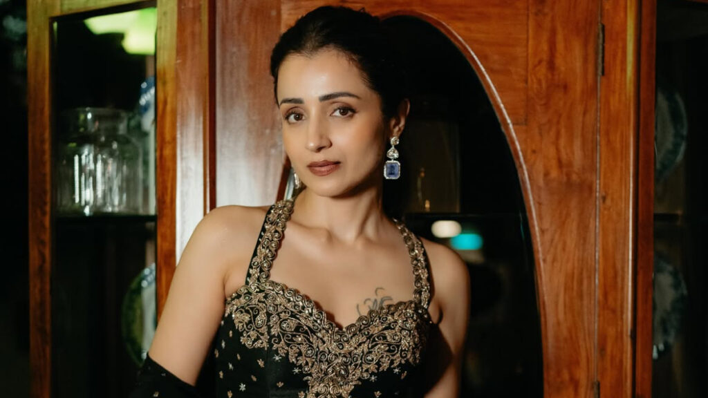 త్రిష కృష్ణన్ సీరియస్…అంతర్జాతీయ ఫ్యాషన్ బ్రాండ్ జారా చేసిన కంపు పనితో తీవ్ర ఆగ్రహం..
