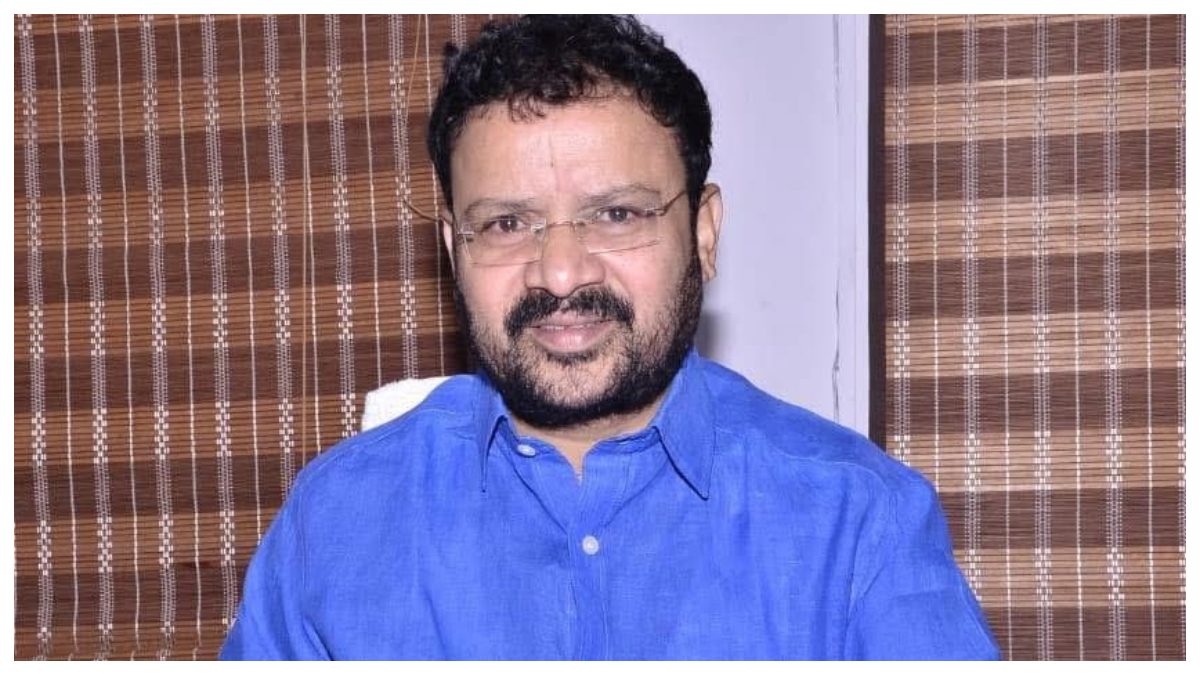 మట్టిగోడల నుండి..‘మహానగరం’దాకా!