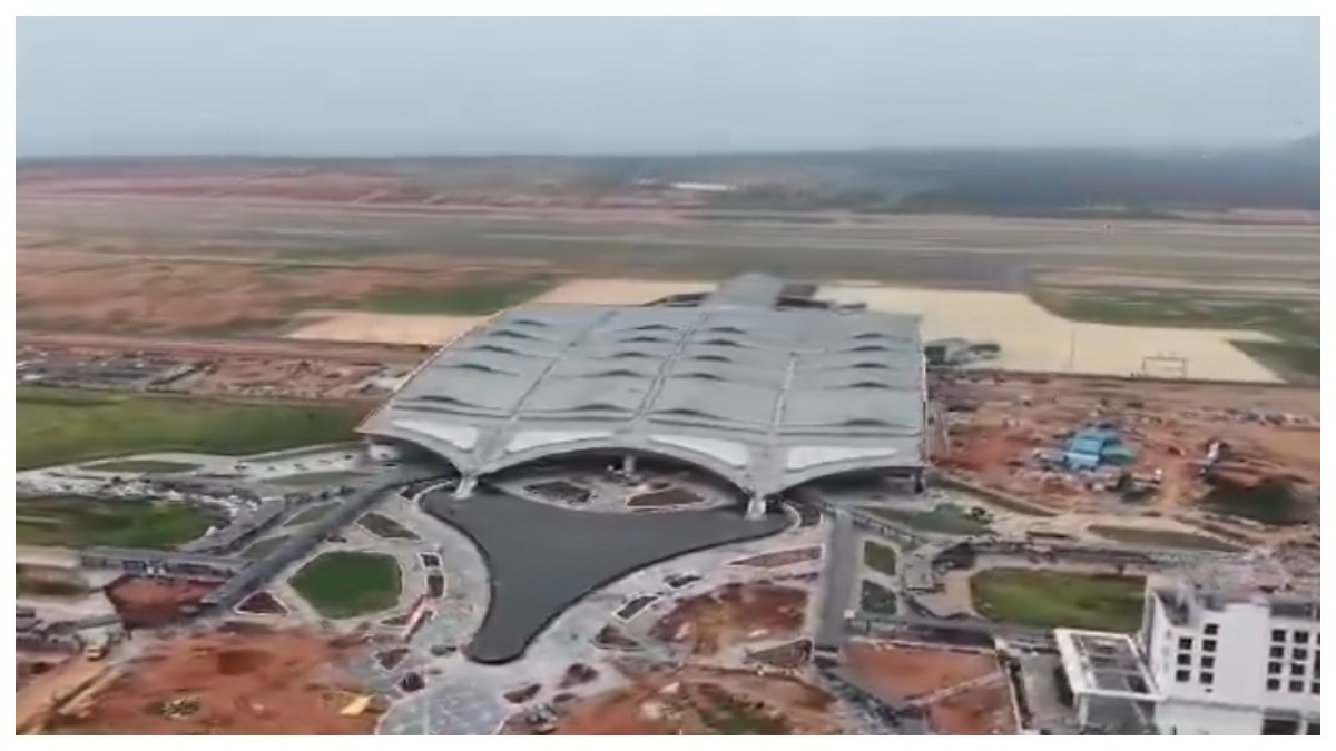 Bhogapuram Airport: భోగాపురం ఎయిర్‌పోర్టు రాకతో విశాఖ పాత ఎయిర్‌పోర్ట్ ఇమేజ్ తగ్గుతుందా? రెండు విమానాశ్రయాల మధ్య వ్యూహాత్మక వ్యత్యాసాలివిగో..