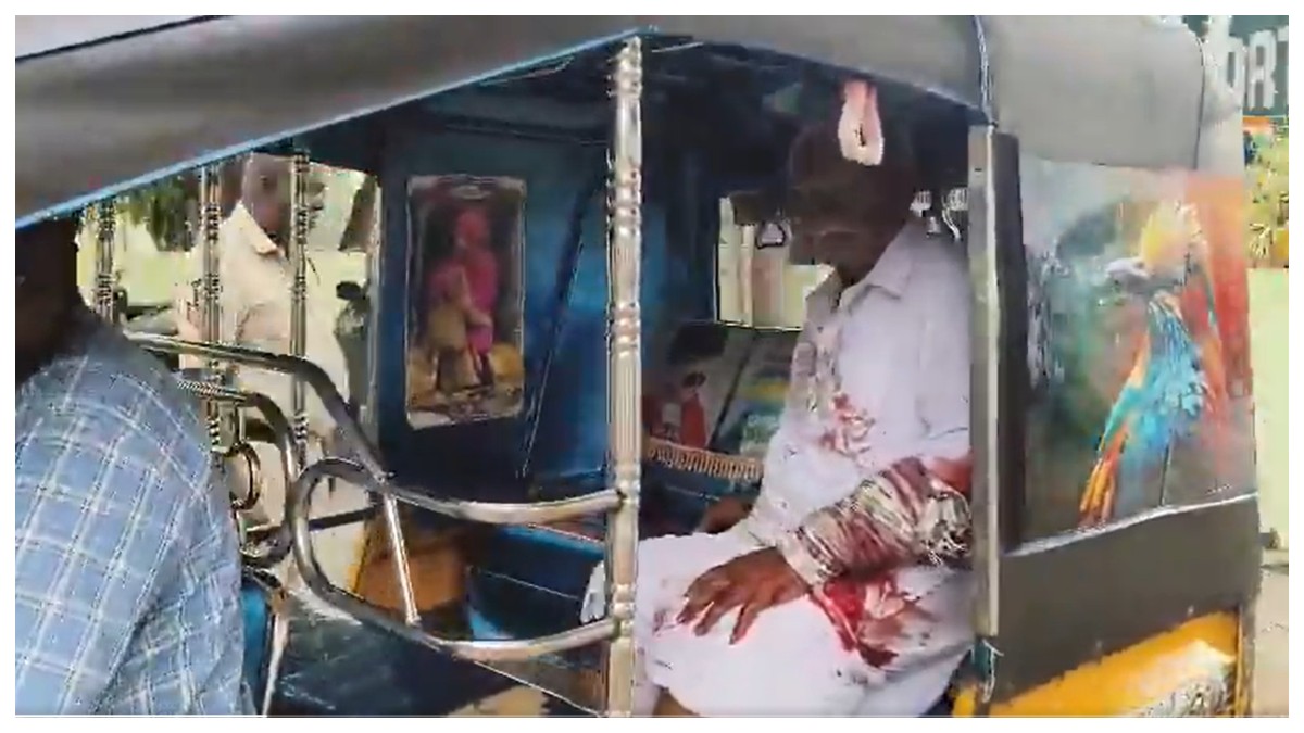 Andhra Pradesh: మందు కోసం డబ్బులు ఇవ్వలేదని వృద్ధుడిపై కత్తితో దాడి..షాకింగ్ వీడియో ఇదిగో..