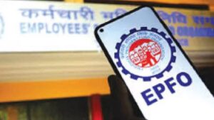 EPFO Rules: విదేశాలకు ఉద్యోగం కోసం వెళ్తున్నారా? మీ EPF డబ్బు ఏమవుతుంది.. ఈ విషయాలు తప్పక తెలుసుకోండి..