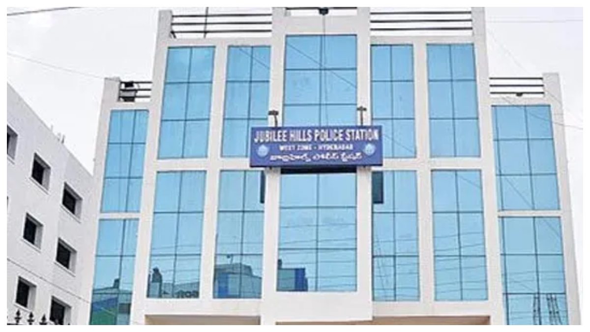 Jubilee Hills CI Muthu Yadav Suspended: జూబ్లీహిల్స్ సీఐ ముత్తు యాదవ్ సస్పెండ్.. అసలు కారణమేంటి..