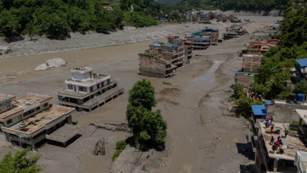Nepal Floods: భారీ వరదల మధ్య నేపాల్ సంచలన నిర్ణయం.. విదేశీ సహాయక బృందాలు అవసరం లేదని కీలక ప్రకటన