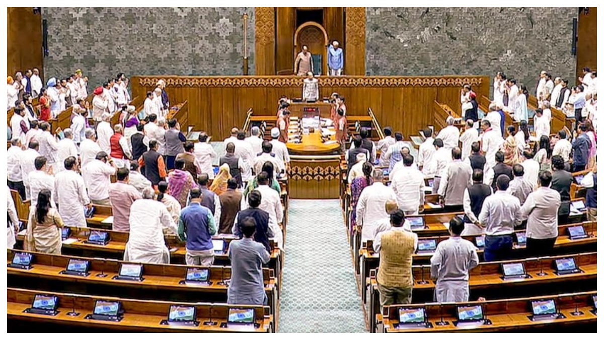 Parliament Monsoon Session: వందేమాతర గేయంతో ముగిసిన లోక్‌సభ వర్షాకాల సమావేశాలు.. నిరవధిక వాయిదా