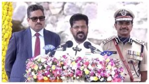 విధ్వంసం నుంచి అభివృద్ధి బాటలో తెలంగాణ.. గోల్కొండలో జాతీయ జెండాను ఎగురవేసిన సీఎం రేవంత్‌ రెడ్డి.. సంక్షేమమే లక్ష్యంగా కీలక ప్రసంగం