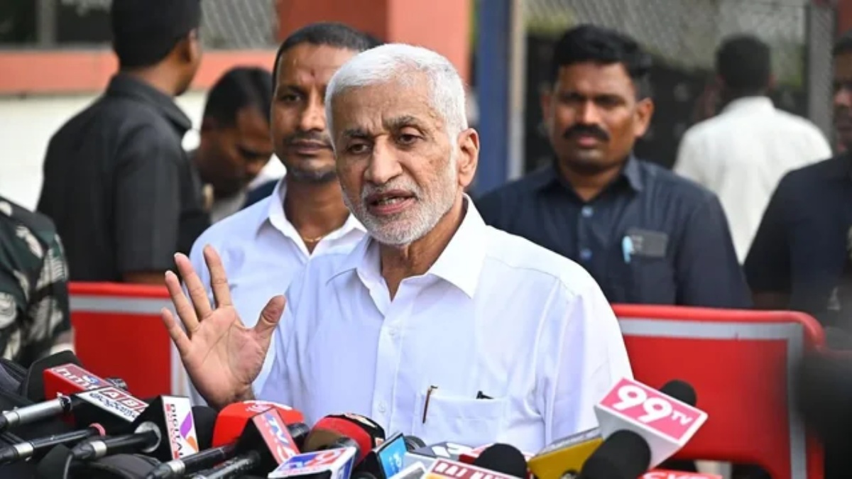 Vijayasai Reddy: వైసీపీ, టీడీపీ ఫ్యాక్షన్ పార్టీలే.. స్వార్థ ప్రయోజనాలే వాటి అజెండా.. విజయసాయి రెడ్డి సంచలన వ్యాఖ్యలు..