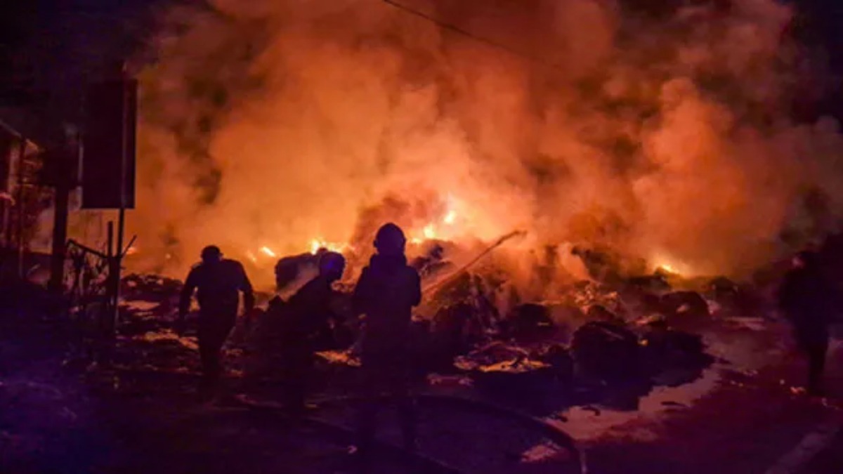 Jaipur Mercedes Fire: జైపూర్‌లో భారీ అగ్నిప్రమాదం.. మెర్సిడెస్ వర్క్‌షాప్‌లో దగ్ధమైన 8 లగ్జరీ కార్లు!