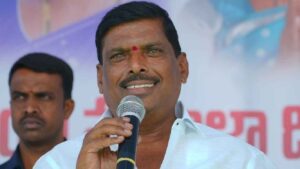 MLA Gudem Mahipal Reddy: ఎర్రవెల్లి BRSLP సమావేశానికి ఎమ్మెల్యే గూడెం మహిపాల్ రెడ్డి..అసెంబ్లీలో బీఆర్ఎస్ పార్టీ సైడ్ కూర్చుంటానని ప్రకటన..