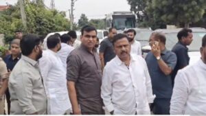 Harish Rao Farm House: అజీజ్‌నగర్‌ భూములపై కాంగ్రెస్ ఫీల్డ్ విజిట్.. కేటీఆర్, హరీశ్‌రావుపై చామల ప్రశ్నల వర్షం