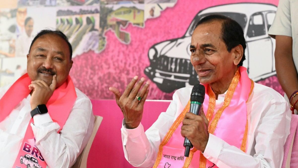 KCR In BRSLP Meeting Video: లక్ష మంది రైతులతో కలిసి కాళేశ్వరం, పాలమూరు ప్రాజెక్టులను సందర్శిస్తా..బీఆర్ఎస్ఎల్పీ సమావేశంలో కేసీఆర్…