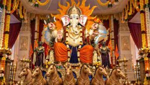 Vinayaka Chavithi: ఖమ్మంలో 100 కిలోల సీడ్ బంతులతో 40 అడుగుల ఎకో ఫ్రెండ్లీ గణపతి ఏర్పాటు…ఆకట్టుకుంటున్న శ్వేత గణపతి..