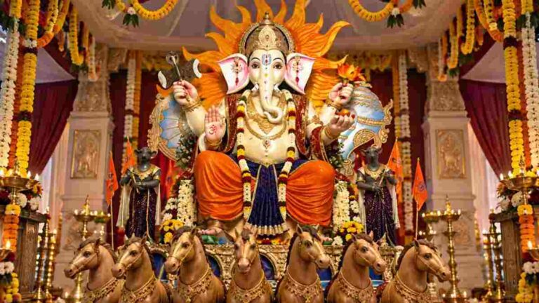 Vinayaka Chavithi: ఖమ్మంలో 100 కిలోల సీడ్ బంతులతో 40 అడుగుల ఎకో ఫ్రెండ్లీ గణపతి ఏర్పాటు…ఆకట్టుకుంటున్న శ్వేత గణపతి..