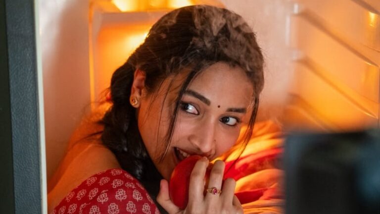 అక్టోబర్ 30న థియేటర్లలోకి ‘ఆదర్శ కుటుంబం