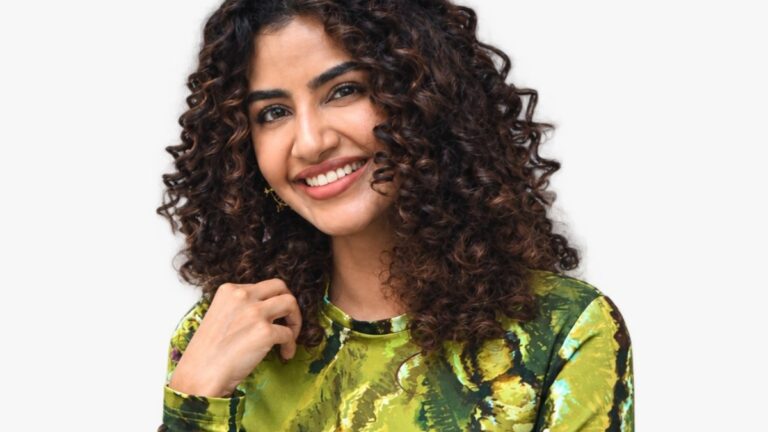 డబ్బుల కోసం నటించాలనుకోను.. ‘క్రేజీ కల్యాణం‘ హీరోయిన్‌ అనుపమ పరమేశ్వరన్‌