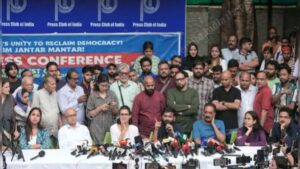Prashant Bhushan’s Comments: ప్రశాంత్ భూషణ్ అధికార మార్పిడి వ్యాఖ్యలతో విభేదించిన అభిజిత్ దీప్కే..సీఈసీ జ్ఞానేశ్ కుమార్‌ను తొలగిండచడమే మా నిరసనల ఉద్దేశమని వెల్లడి..