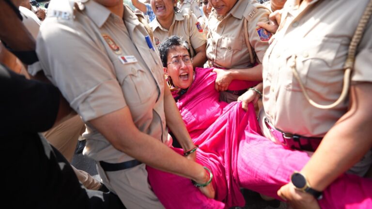 Jantar Mantar Protest: జంతర్ మంతర్ వద్ద తీవ్ర ఉద్రిక్తత.. సీఈసీ జ్ఞానేష్ కుమార్ రాజీనామా కోరుతూ ప్రతిపక్షాలు ఆందోళన, పలువురు నేతలు అరెస్ట్..