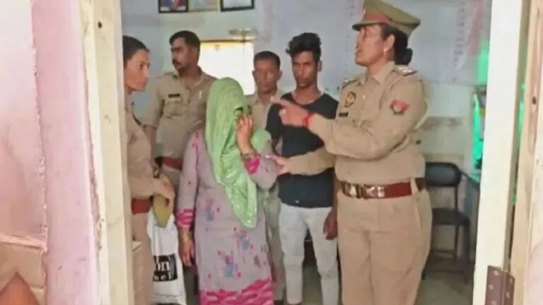 Meerut Snakebite Murder Case: భర్తను హత్య చేసి పాముకాటుగా చిత్రీకరణ.. భార్య, ప్రియుడికి ఉరిశిక్ష విధించిన మీరట్ కోర్టు..
