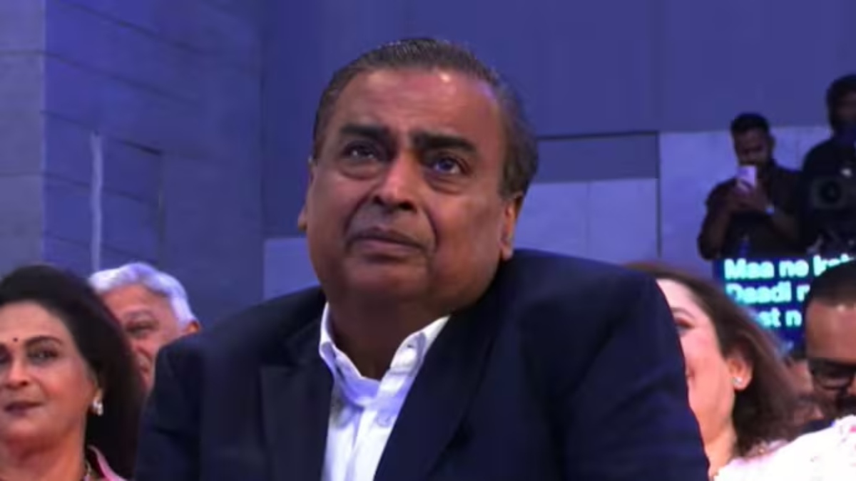 Mukesh Ambani Wipes Away Tears: ముఖేష్ అంబానీ ఎమోషనల్ వీడియో ఇదిగో..ఇన్వెస్టర్లకు లాభాల పంట పండిస్తూ స్టాక్ మార్కెట్లోకి గ్రాండ్‌గా జియో ఎంట్రీ..