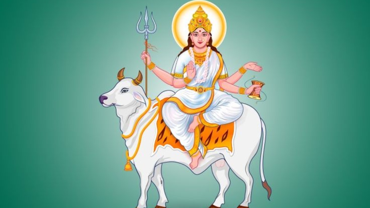 Navratri 2026: దసరా 8వ రోజు అమ్మవారి అవతారం.. మహాగౌరి దేవి మహిమ, పూజా విధానం, విశిష్టత ఇదే..
