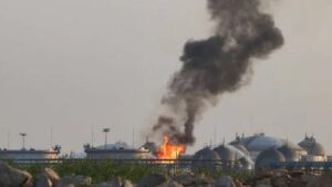 Saudi Airport Attacks: సౌదీ అరేబియా విమానాశ్రయాలపై హౌతీల మిస్సైల్, డ్రోన్ దాడులు.. ముగ్గురు మృతి, పలువురికి తీవ్ర గాయాలు