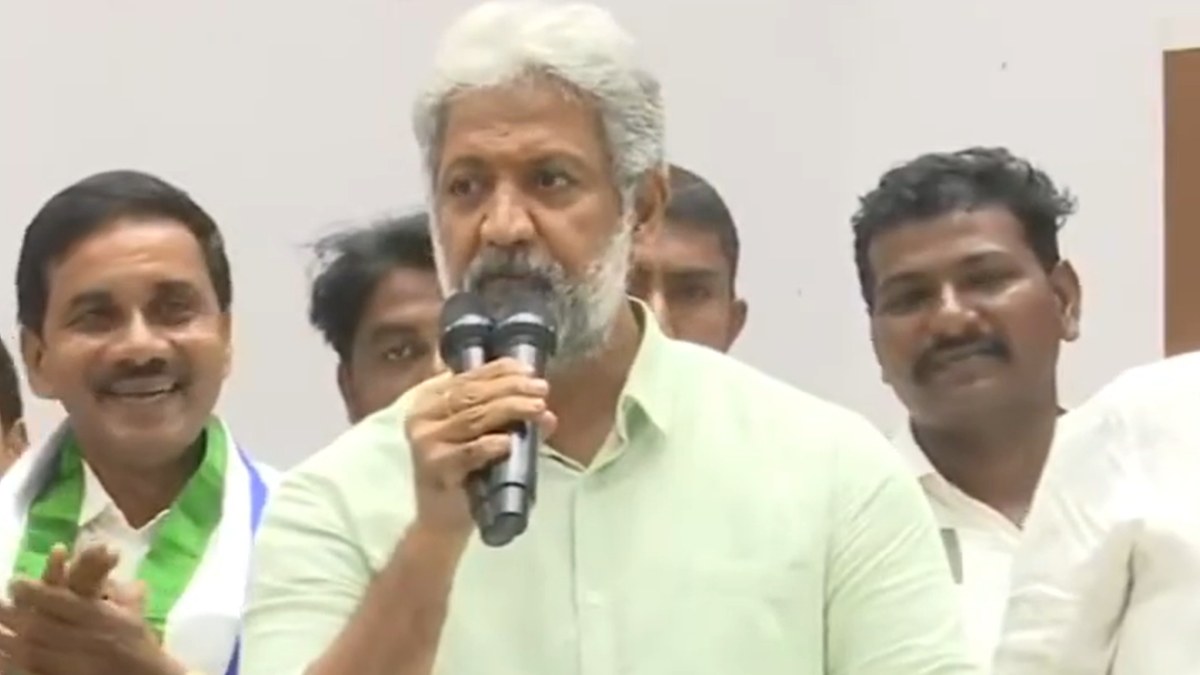 Vallabhaneni Vamshi: చిటికెన వేలి మీద వెంట్రుక కూడా పీకలేరు.. చంద్రబాబు, లోకేష్‌కు వల్లభనేని వంశీ మాస్ వార్నింగ్..
