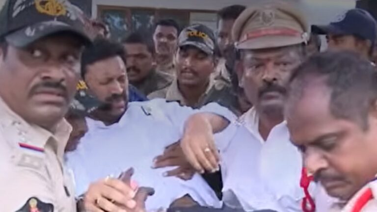 YS Avinash Reddy Arrest: ఆంధ్రప్రదేశ్‌లో తారస్థాయికి చేరిన స్థానిక ఎన్నికల రాజకీయ వేడి.. కడప ఎంపీ వైఎస్ అవినాశ్ రెడ్డి ముందస్తు అరెస్ట్..