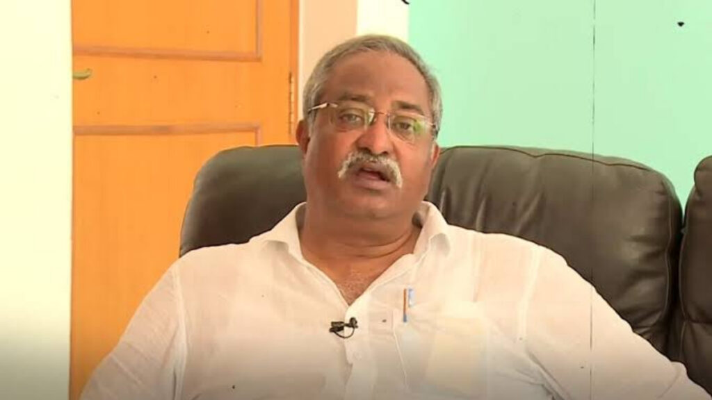 Vijayawada Mayor Elections: మేయర్ ఎన్నికల బరిలో మాజీ ఐపీఎస్ ఏబీ వెంకటేశ్వరరావు.. కాంగ్రెస్, వామపక్షాల మద్దతు!