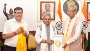 ఇలాంటి వారు గవర్నర్లా!?
