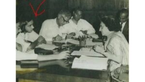 ఇందిరాగాంధీతో శశిథరూర్‌కు అప్పుడే పరిచయం.. 1975 నాటి అరుదైన ఫొటోను పంచుకున్న కాంగ్రెస్ ఎంపీ!