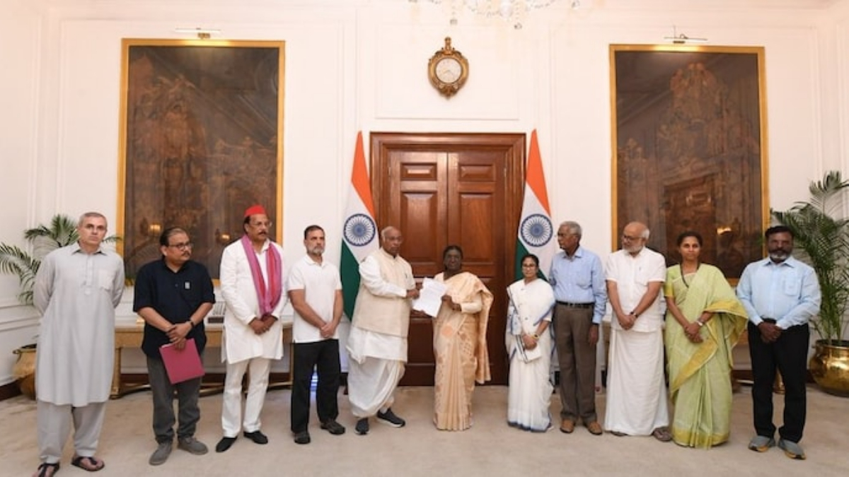 President Droupadi Murmu: ఎన్నికల అక్రమాలకు సంబంధించిన ఆధారాలను సమర్పించాలని రాష్ట్రపతి కోరారు – రాహుల్ గాంధీ..