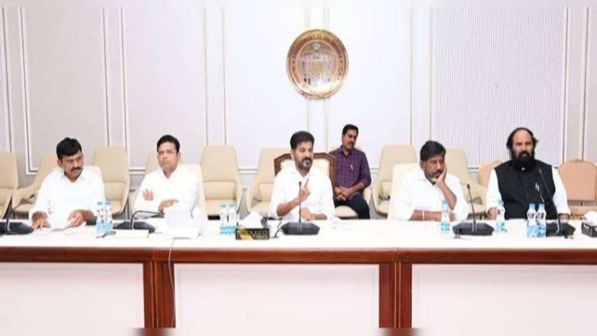 Telangana Cabinet Decisions 2026: తెలంగాణ ఉద్యోగులకు గుడ్ న్యూస్.. రెండు డీఏలకు ఆమోదం.. కేబినెట్ కీలక నిర్ణయాలు ఇవే